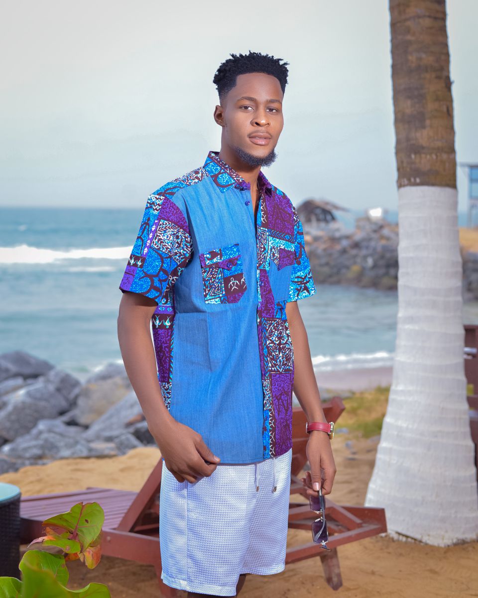 Chemise manche courte bleu azur