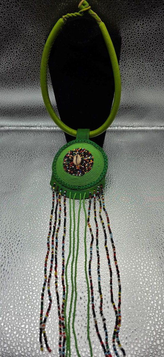 Collier en perle Totem des Mille Couleurs – Image 3