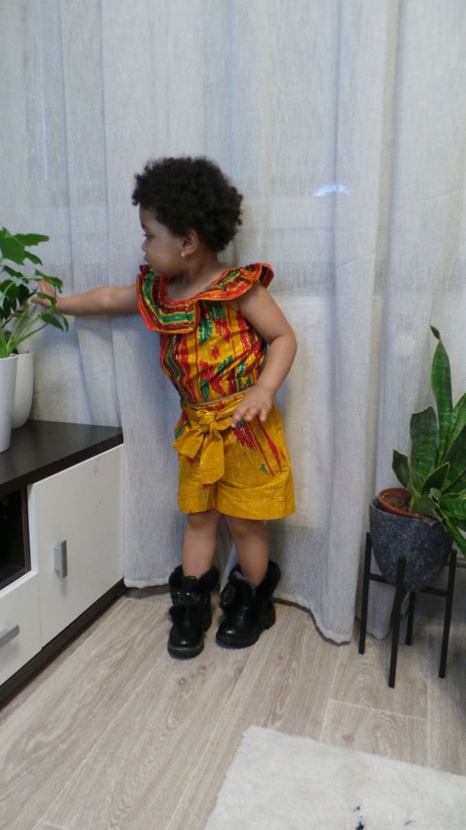 Ensemble Kente enfant